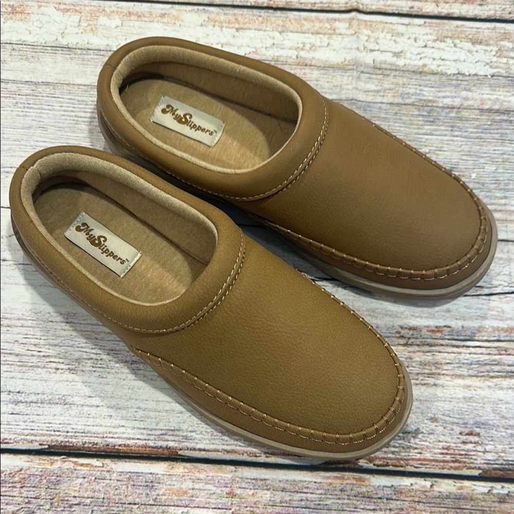 My Slippers Sz 8 Leather Slippers with Minimalist Design • NEW!
